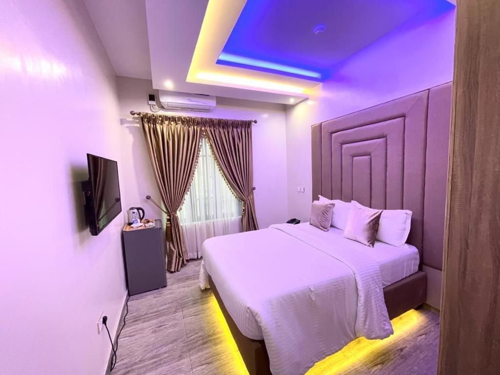 God'S Touch Apartments Signature Lagos Luaran gambar