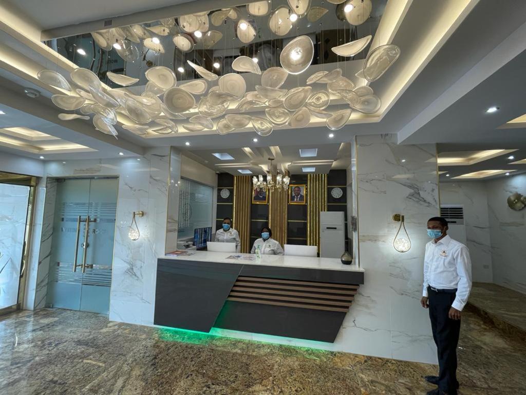 God'S Touch Apartments Signature Lagos Luaran gambar