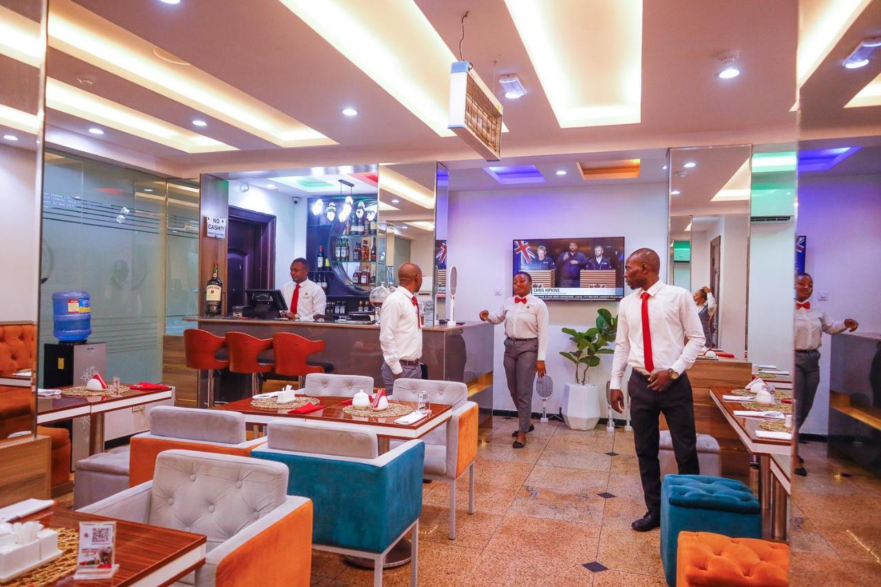 God'S Touch Apartments Signature Lagos Luaran gambar